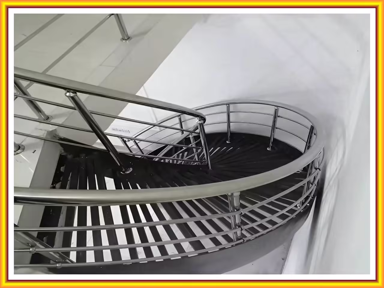 خدمات نصب نرده استیل برای خانه