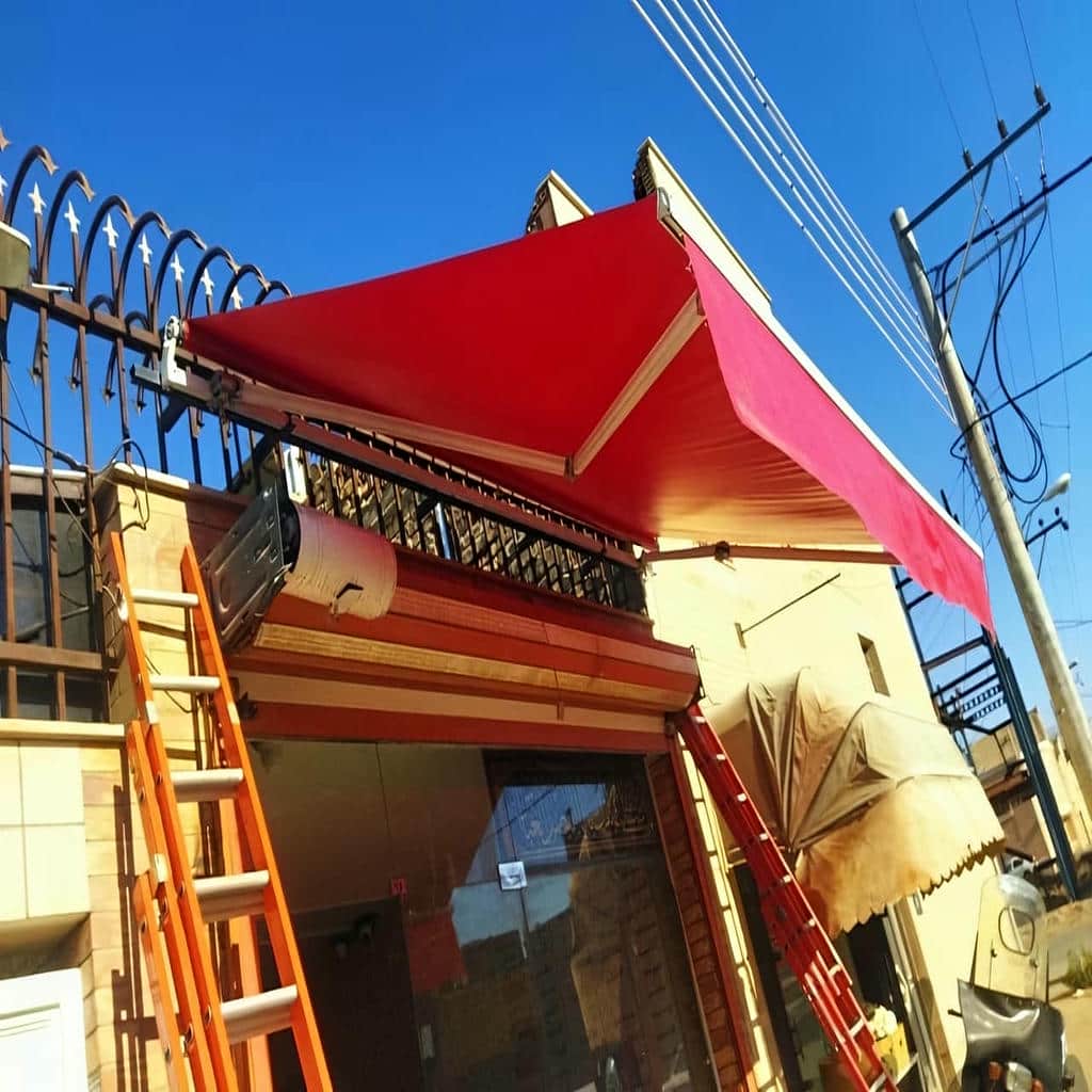سایبان‌ برقی بازویی
