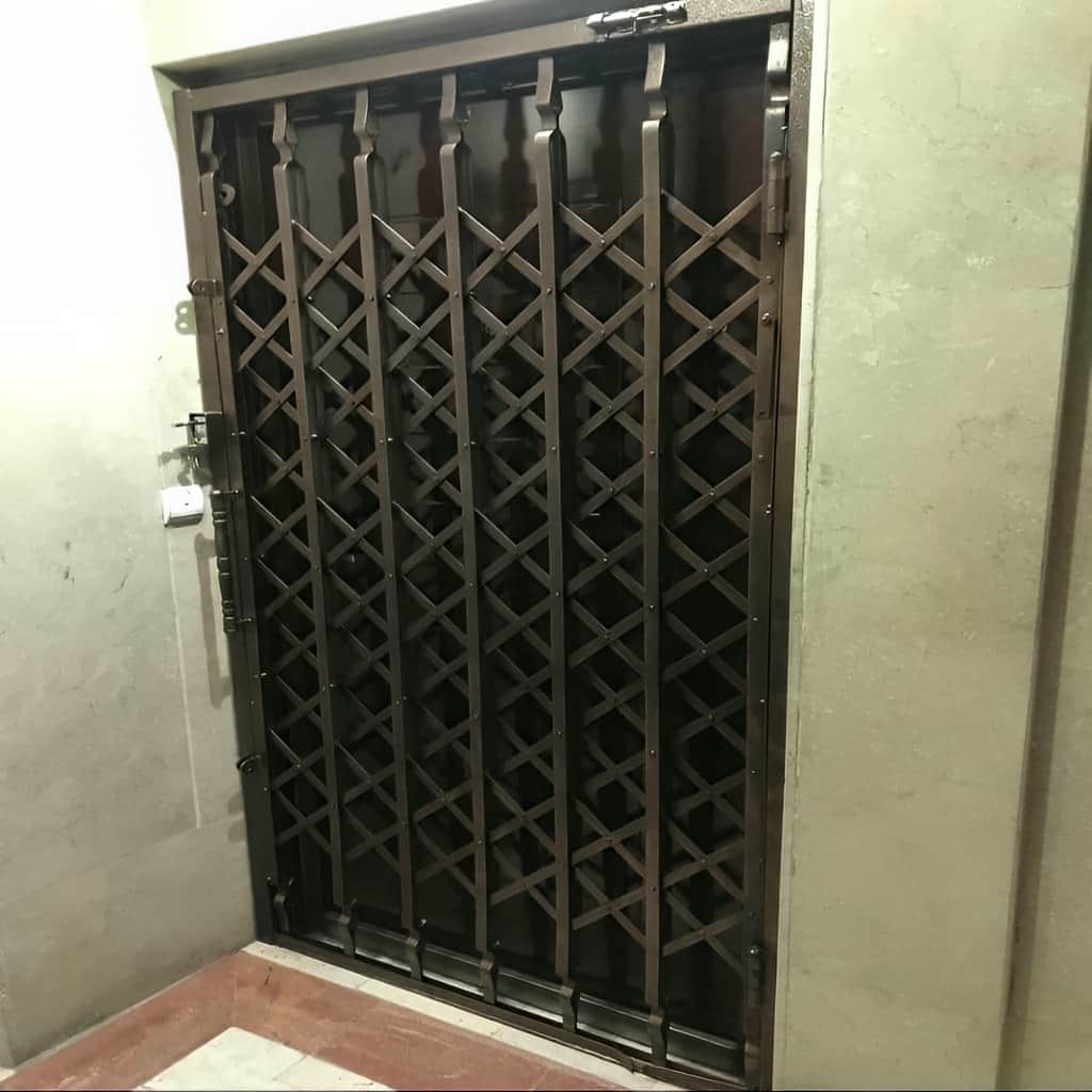 کارخانه درب آکاردئونی حفاظ آپارتمان تمام گل در آبسرد