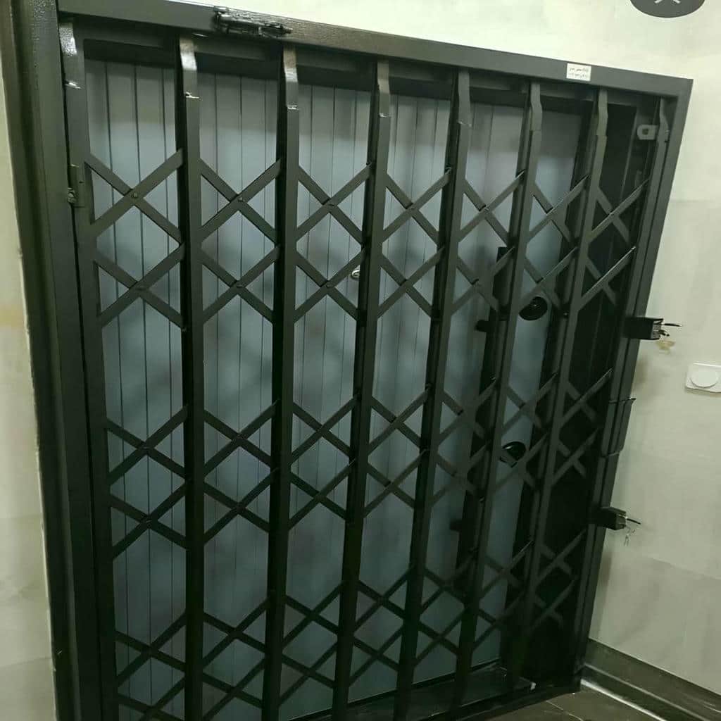 خرید درب آکاردئونی حفاظ آپارتمان طرح تقویت شده در آبادان
