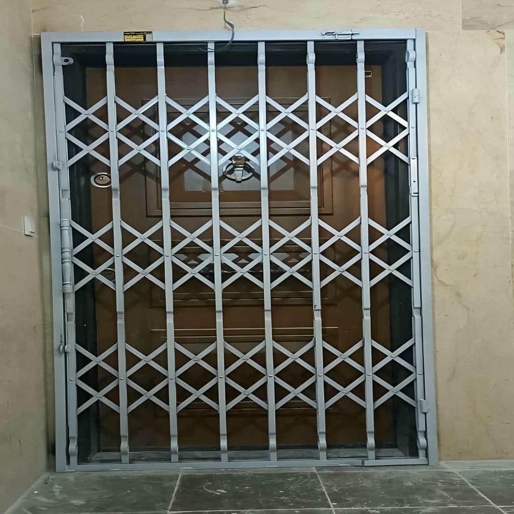 درب آکاردئونی حفاظ آپارتمان در فشم