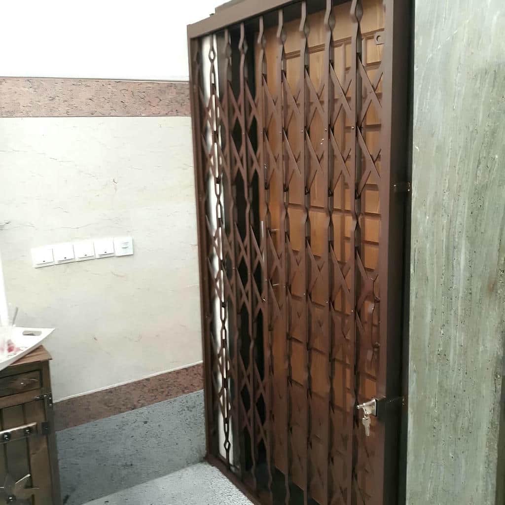 نصب حفاظ آکاردئونی آپارتمان چهارگل در مهرشهر کرج