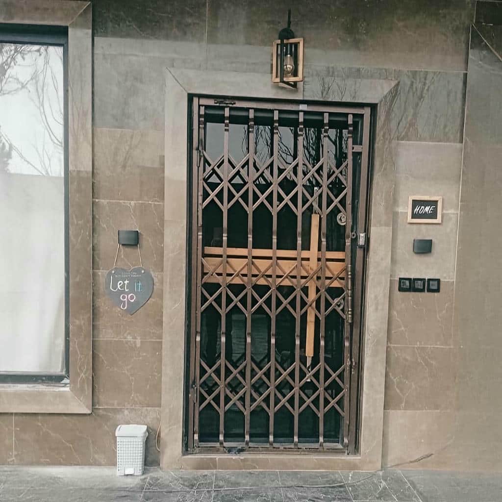 درب آکاردئونی در استان گلستان