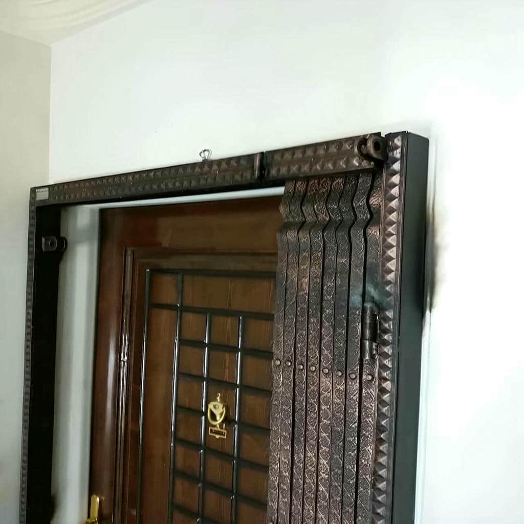 خرید درب آکاردئونی آپارتمان دوگل در بندر بوشهر