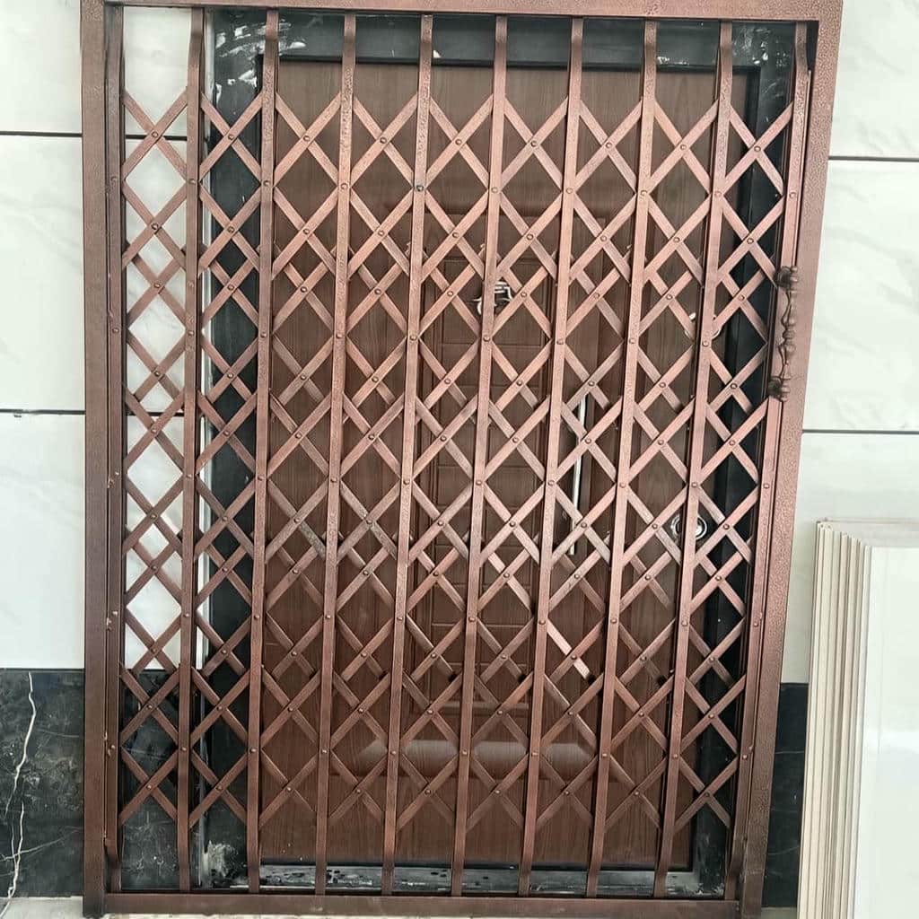 خرید درب آکاردئونی حفاظ آپارتمان طرح تقویت شده در قم