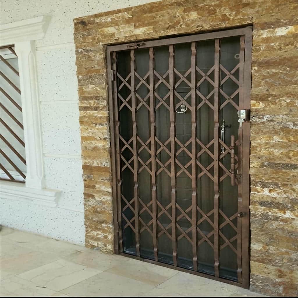 خرید درب آکاردئونی طرح تقویت شده در محمودآباد