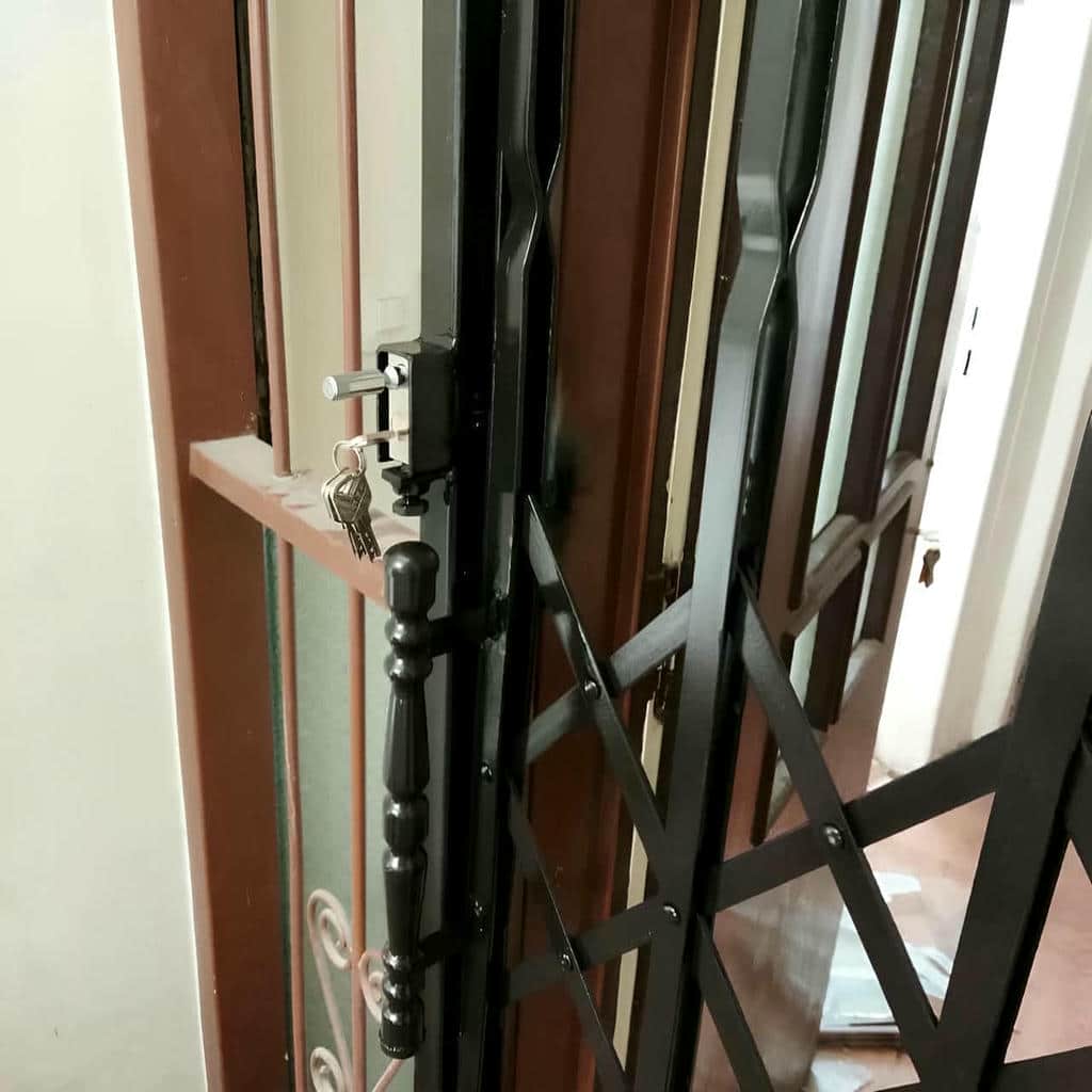 خرید درب آکاردئونی حفاظ آپارتمان ضدزنگ در محمدشهر