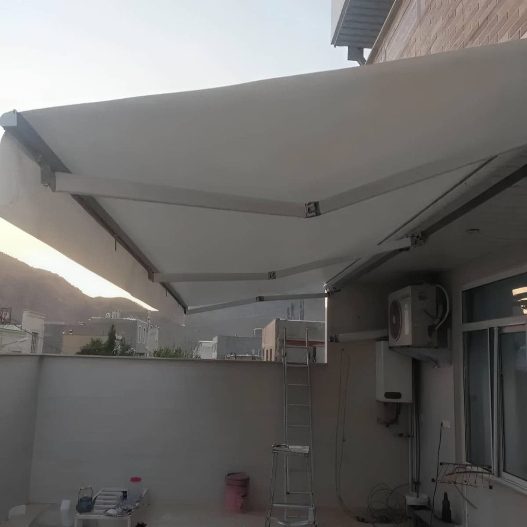 نصب سایبان برقی ریموت دار در سمنان