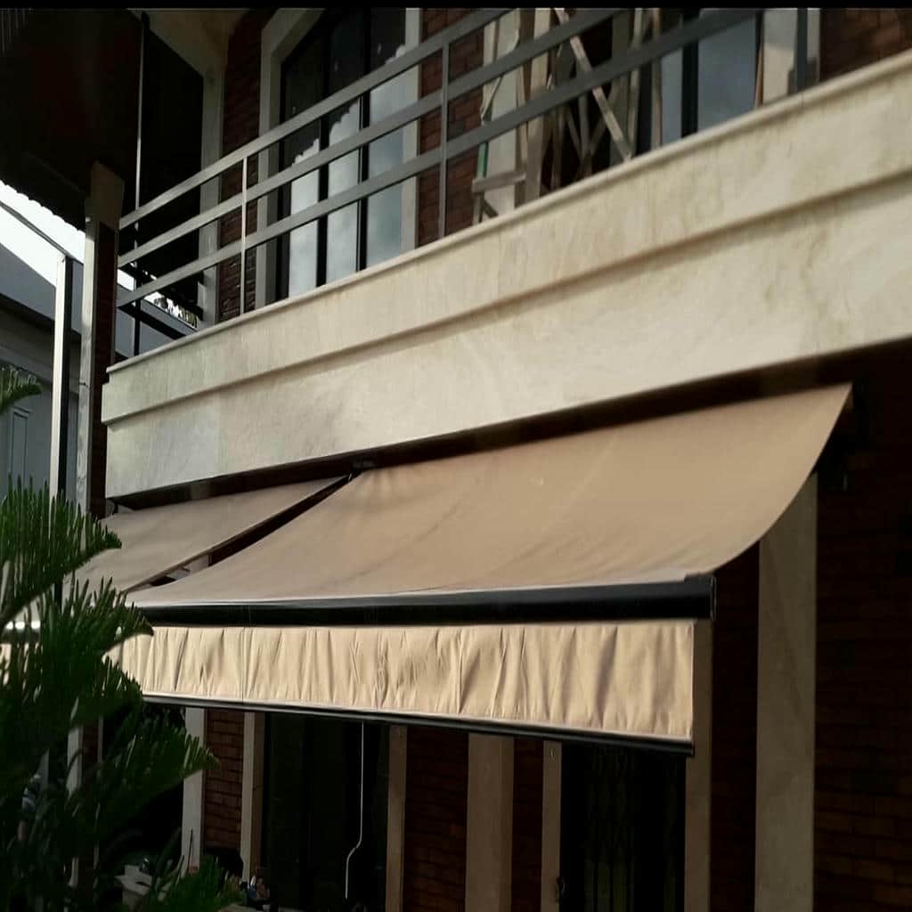 خرید سایبان برقی مغازه در بجنورد