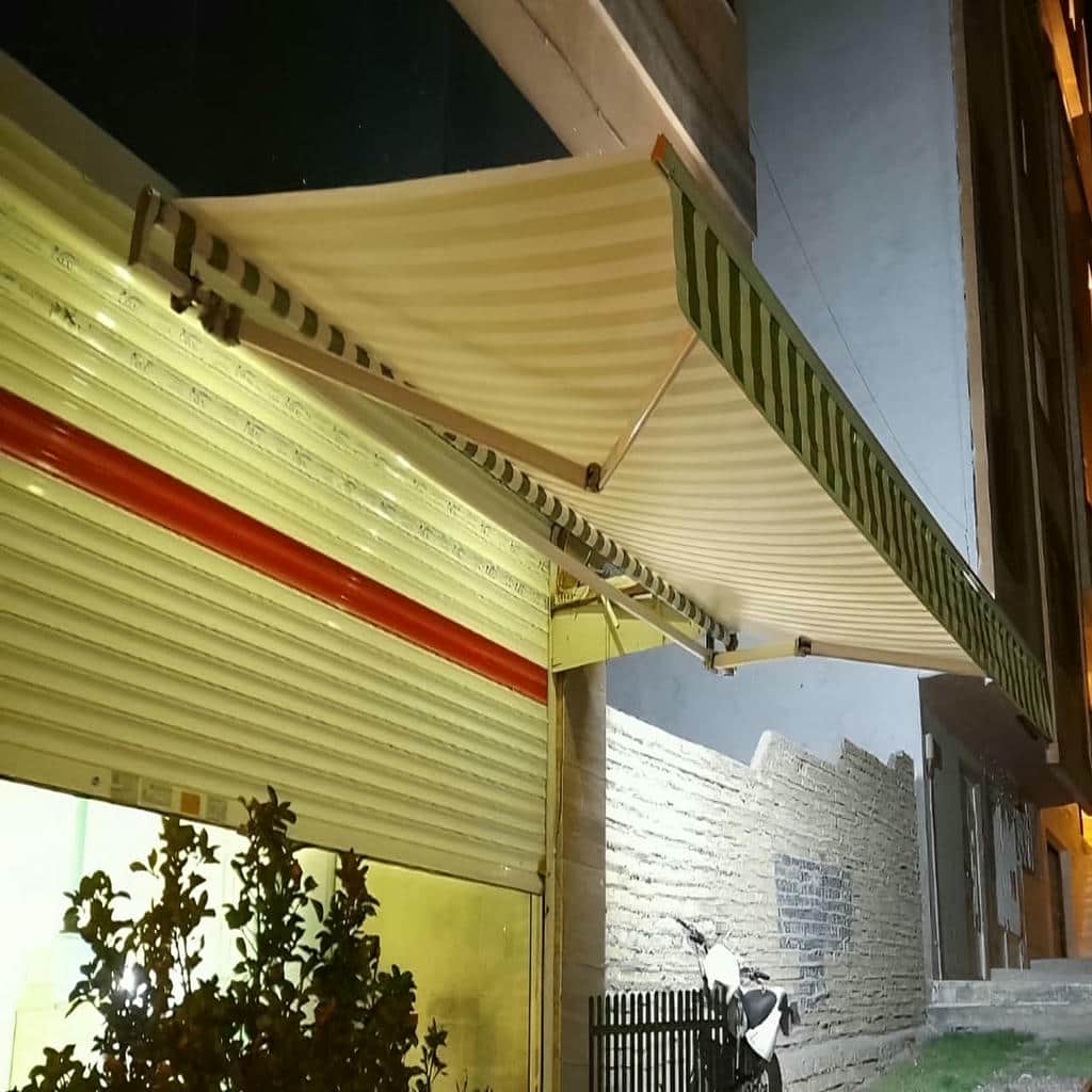 نصب سایه بان برقی اتوماتیک ضدآب در رفسنجان
