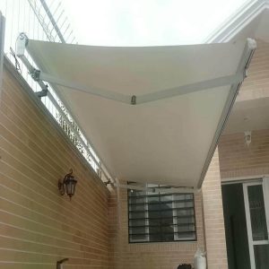 سایه بان برقی اتوماتیک در ایلام