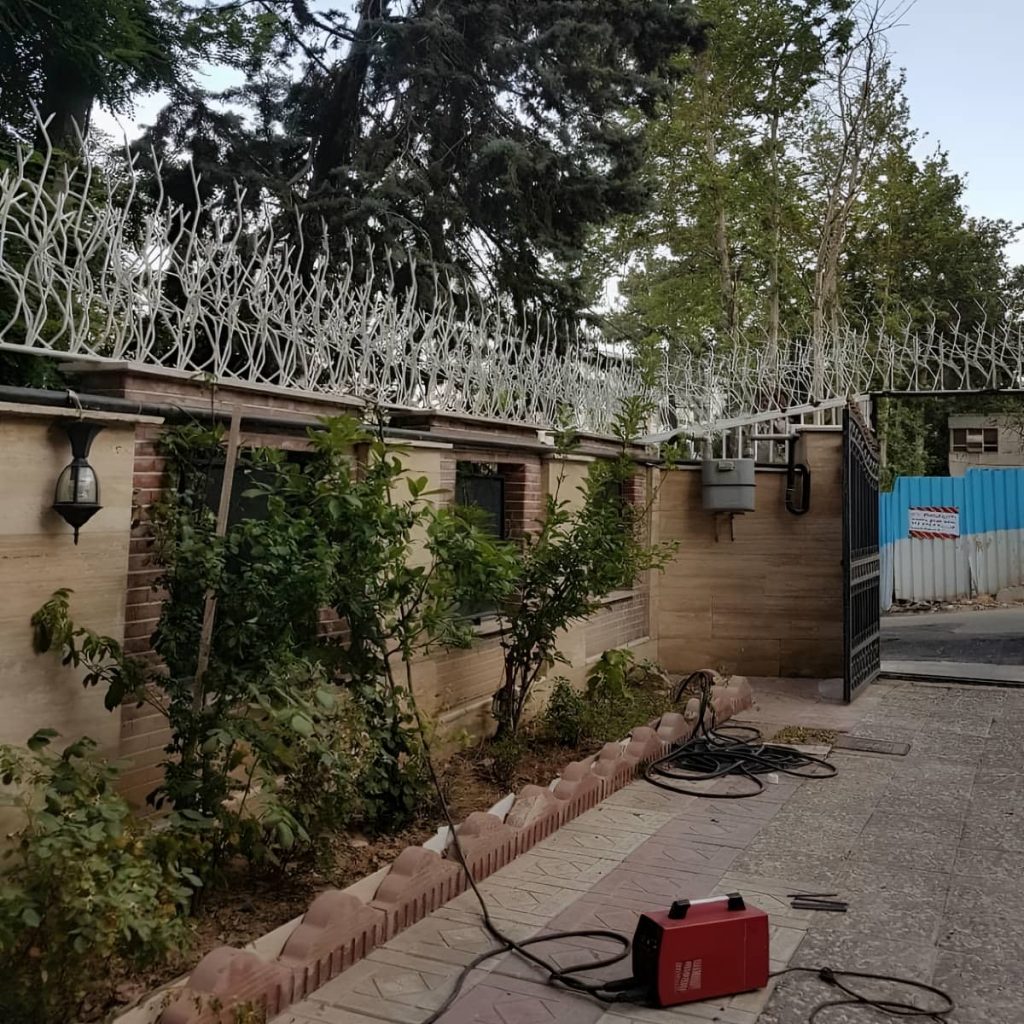 قیمت حفاظ شاخ گوزنی دیوار نوک تیز در مریوان