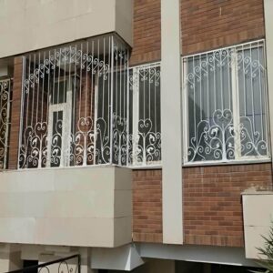 حفاظ پنجره نرده آهنی در کاشان