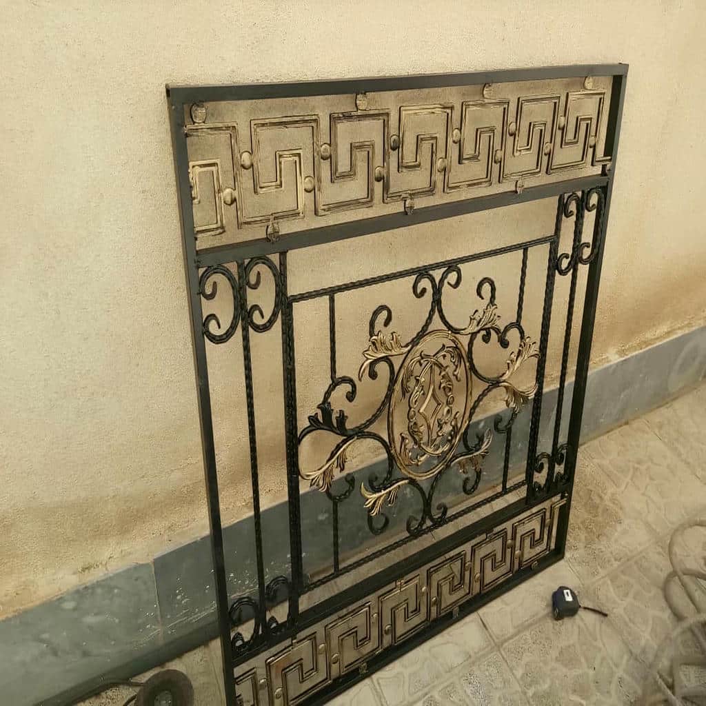 حفاظ پنجره نرده آهنی در دماوند