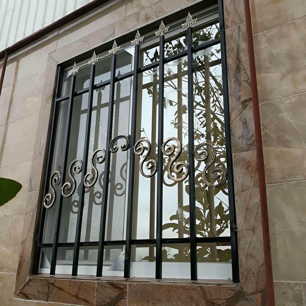 حفاظ پنجره آهنی در پرند
