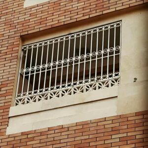 حفاظ پنجره نرده آهنی در سنندج