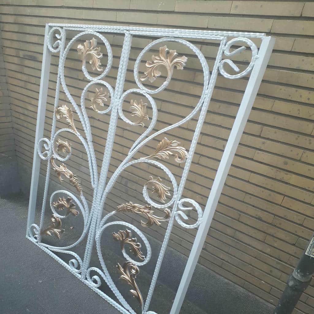 نصب حفاظ پنجره بازشو در بندر انزلی