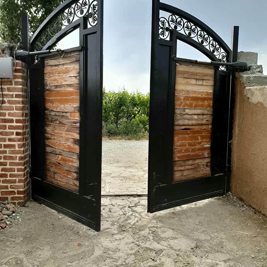 جک درب پارکینگ در بومهن