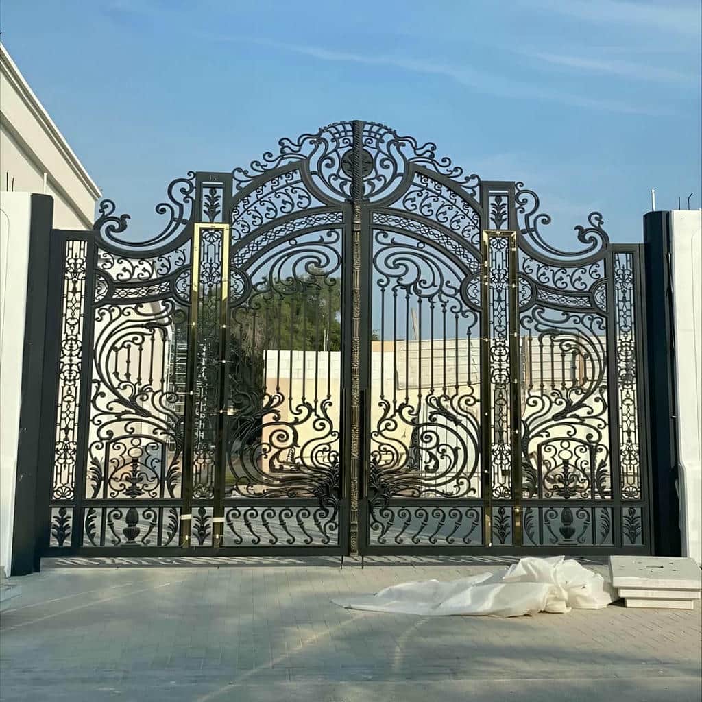 درب حیاط در استان مازندران