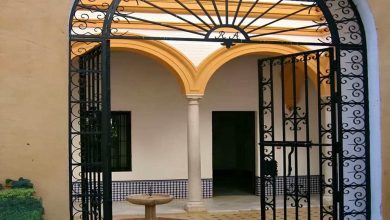 درب حیاط در بندر دیلم