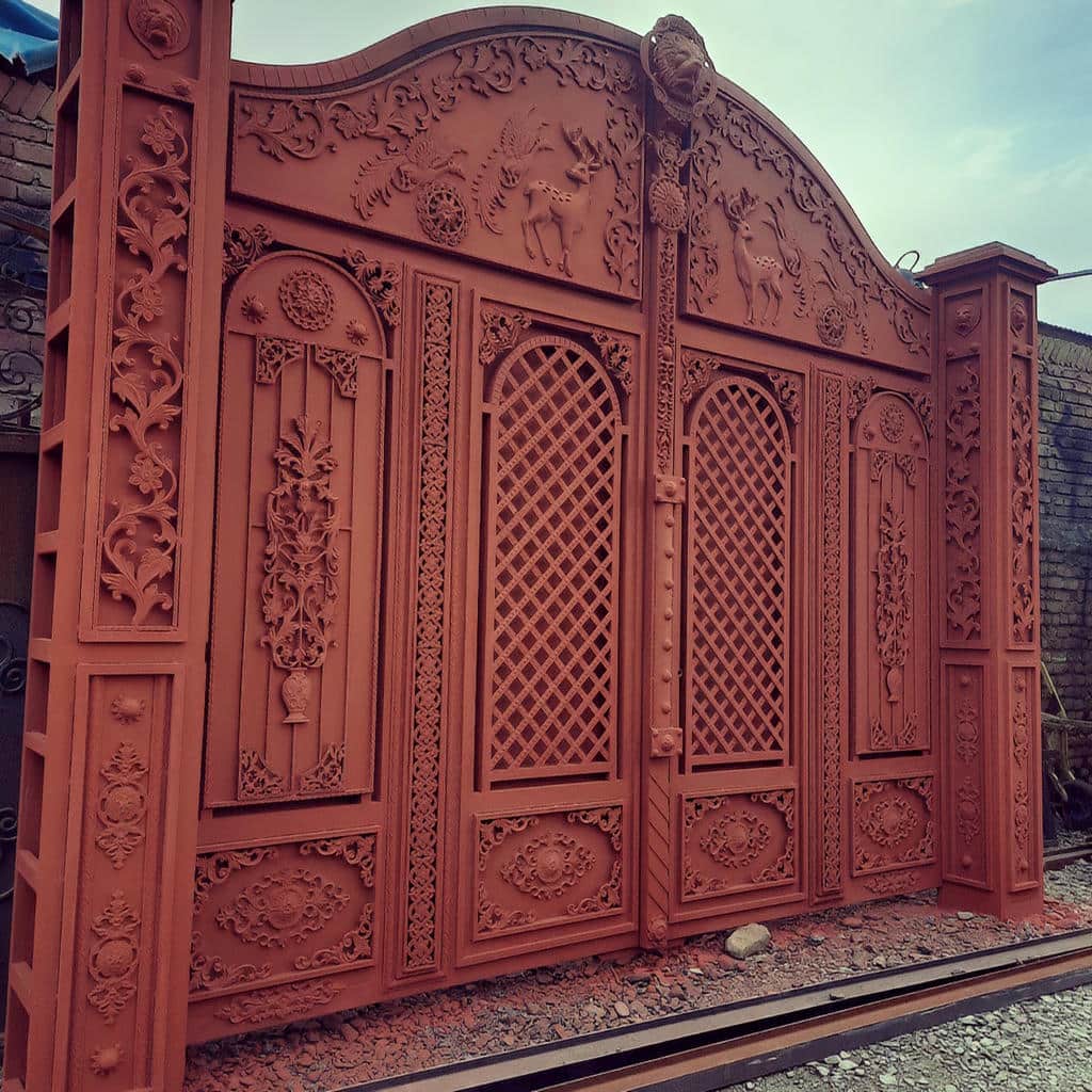 درب حیاط در سبزوار