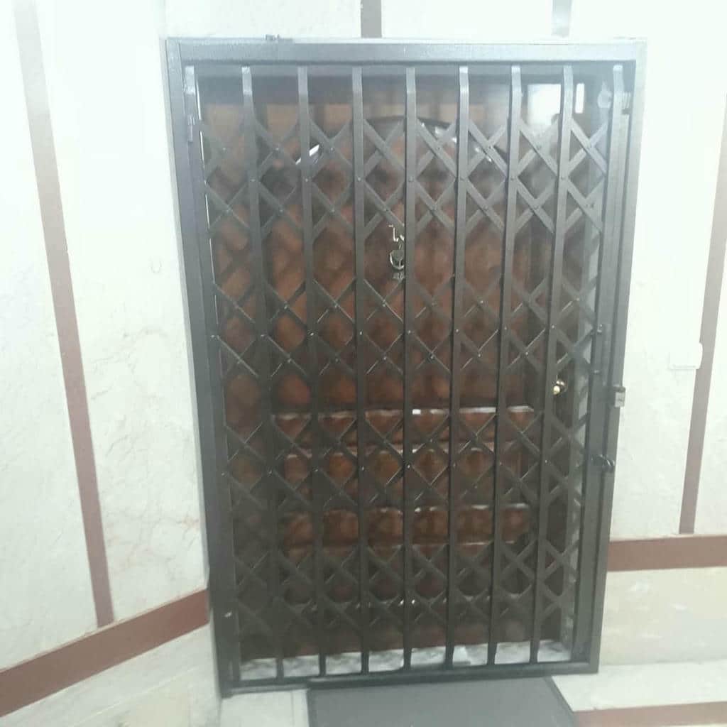 درب آکاردئونی فلزی با قفل ایمن ورودی
