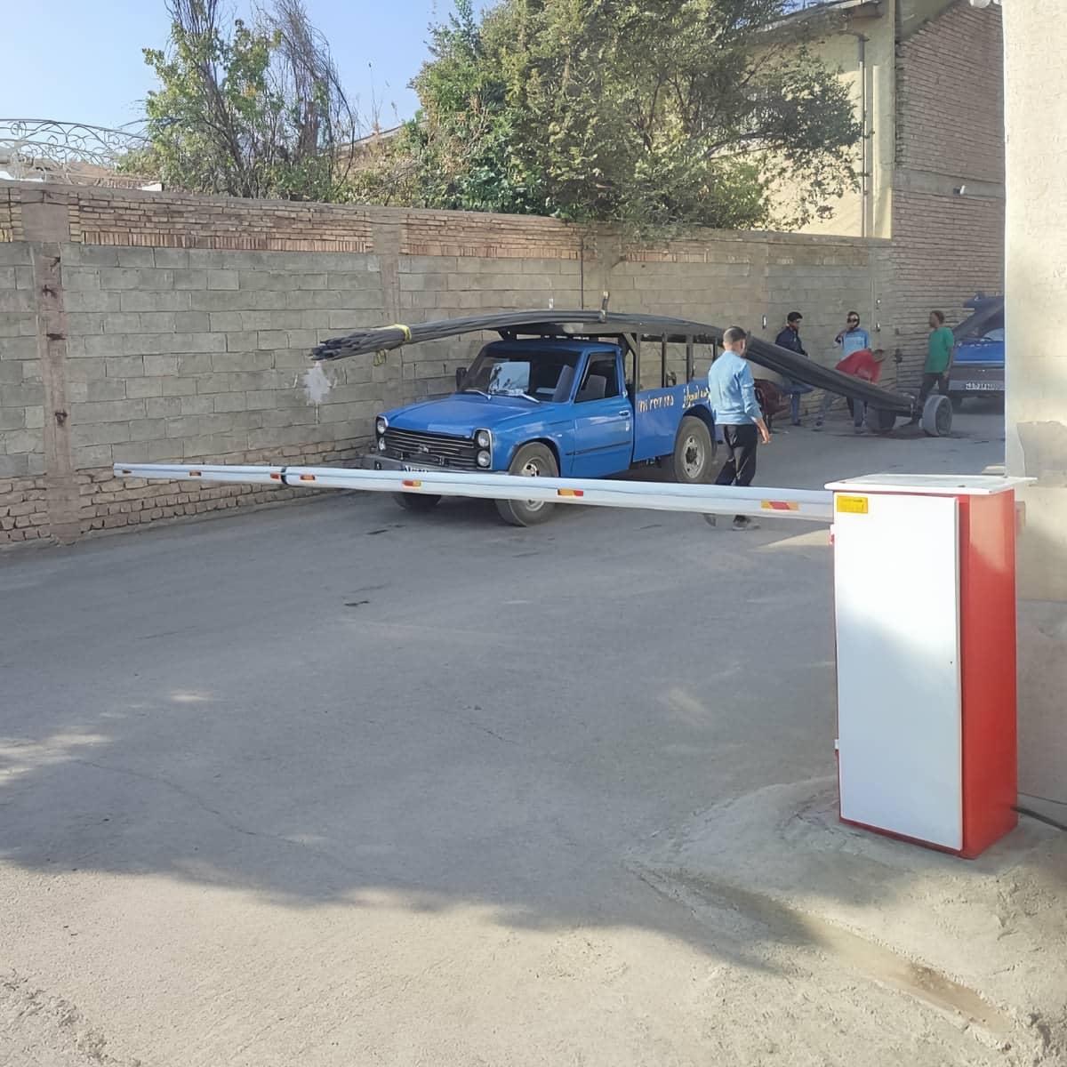 راهبند پارکینگ با ریموت کنترل برای مجتمع مسکونی راهبند پارکینگ با ریموت کنترل برای مجتمع مسکونی
