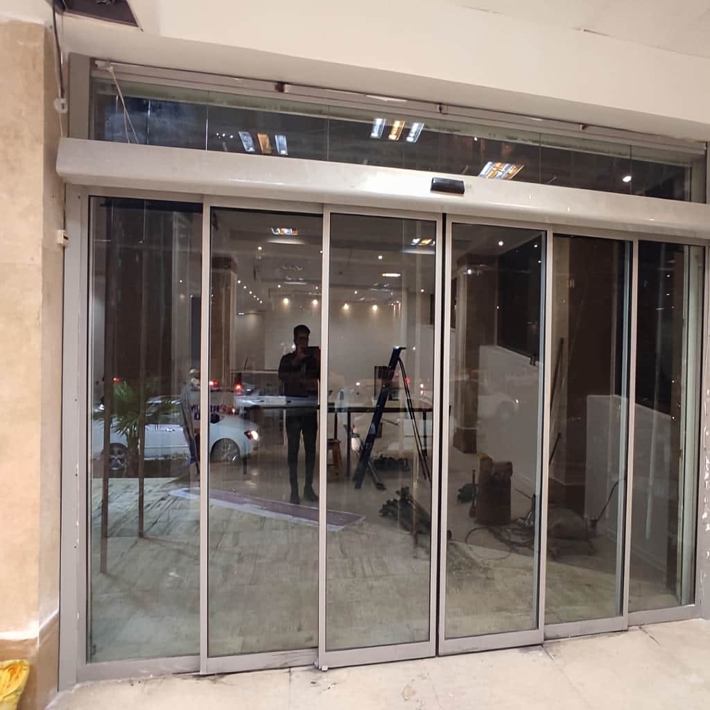 خرید درب اتوماتیک شیشه ای برای مرکز تجاری