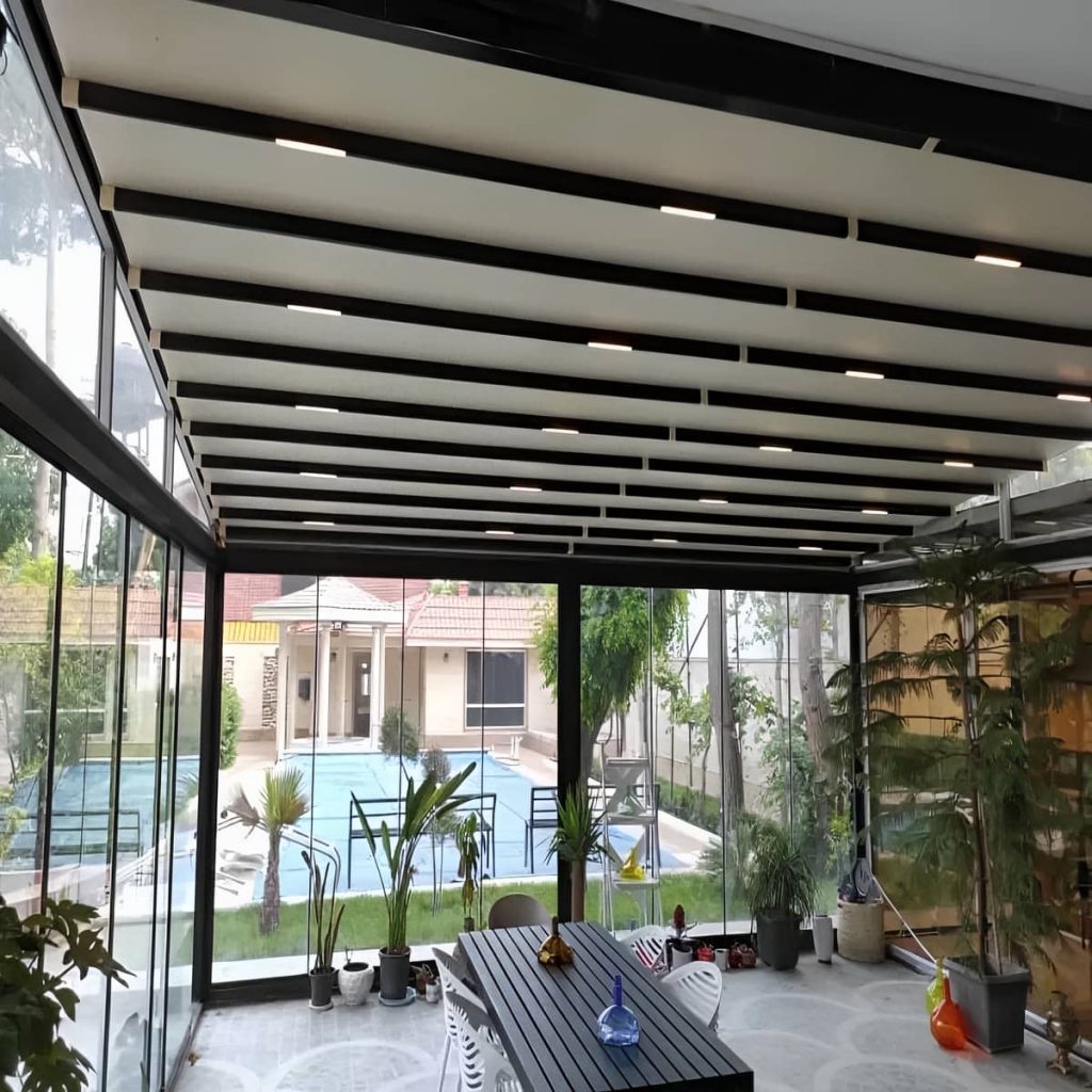 اجرای سقف جمع شونده با پوشش PVC ضدآب