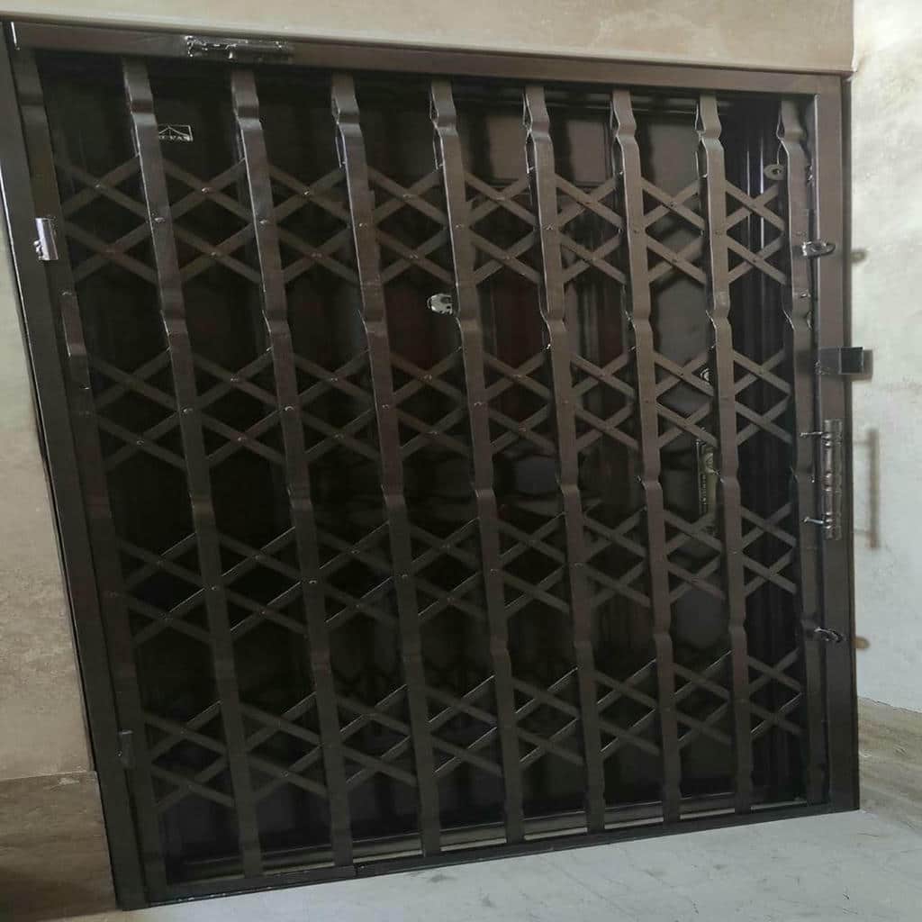 نصب حفاظ درب آپارتمان ضد دیلم تسمه پهن