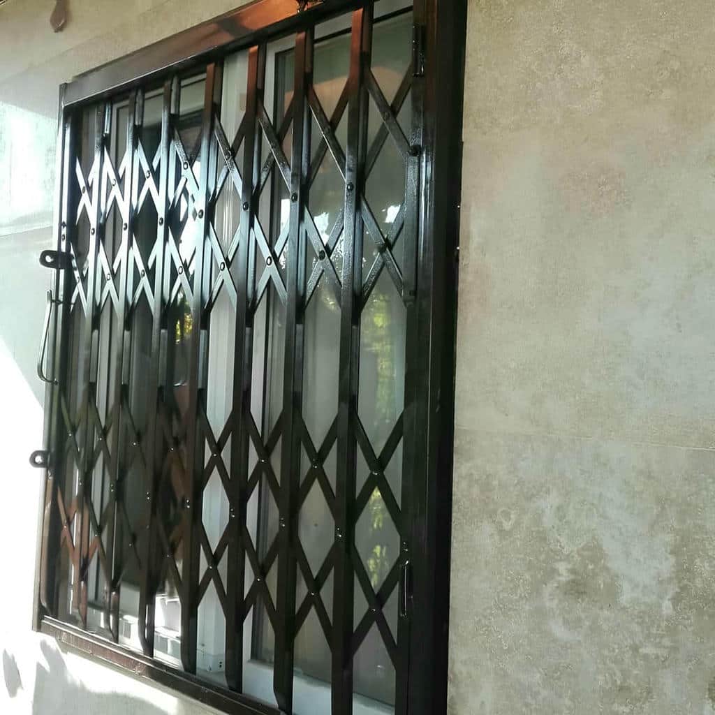 حفاظ آکاردئونی درب واحد مسکونی طرح سلطنتی