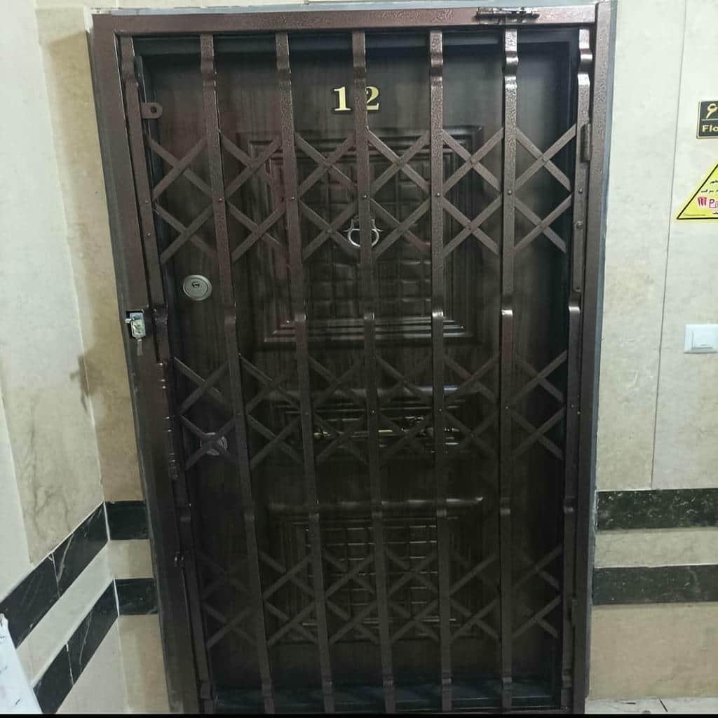 تعمیر حفاظ درب آپارتمان ضد دیلم و تنظیم قفل