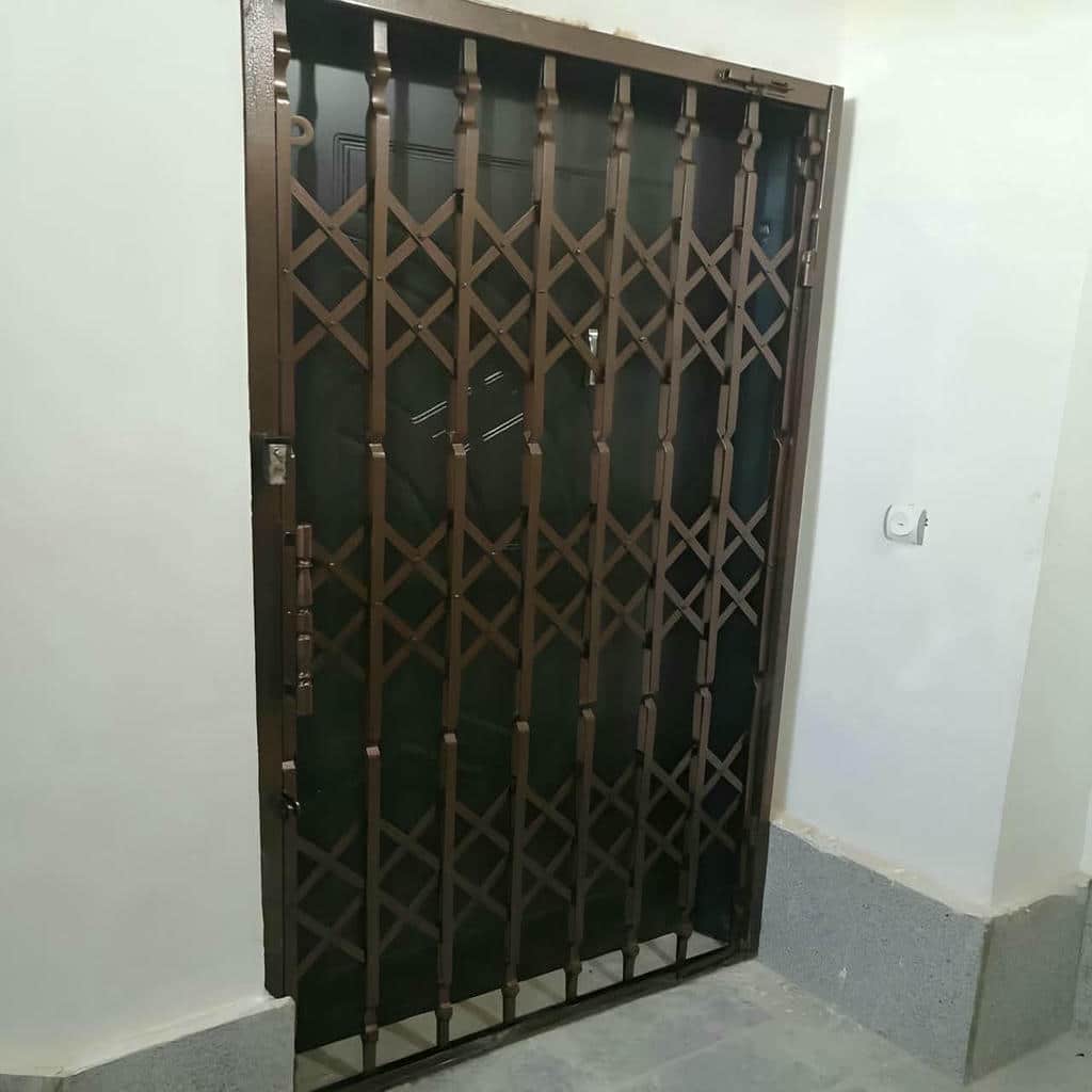 خرید حفاظ آکاردئونی درب واحد مسکونی مدل ساده