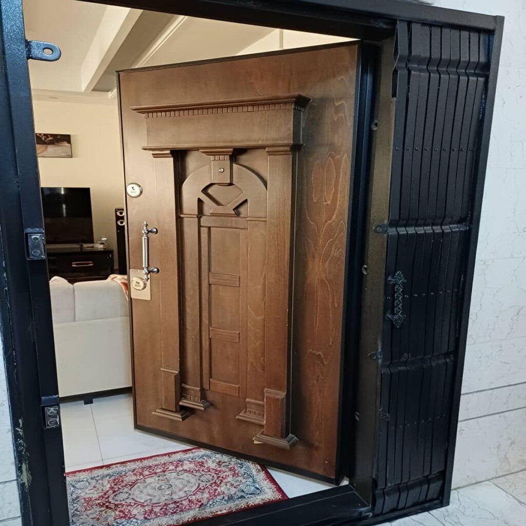 حفاظ درب ضد سرقت فلزی آماده سفارش