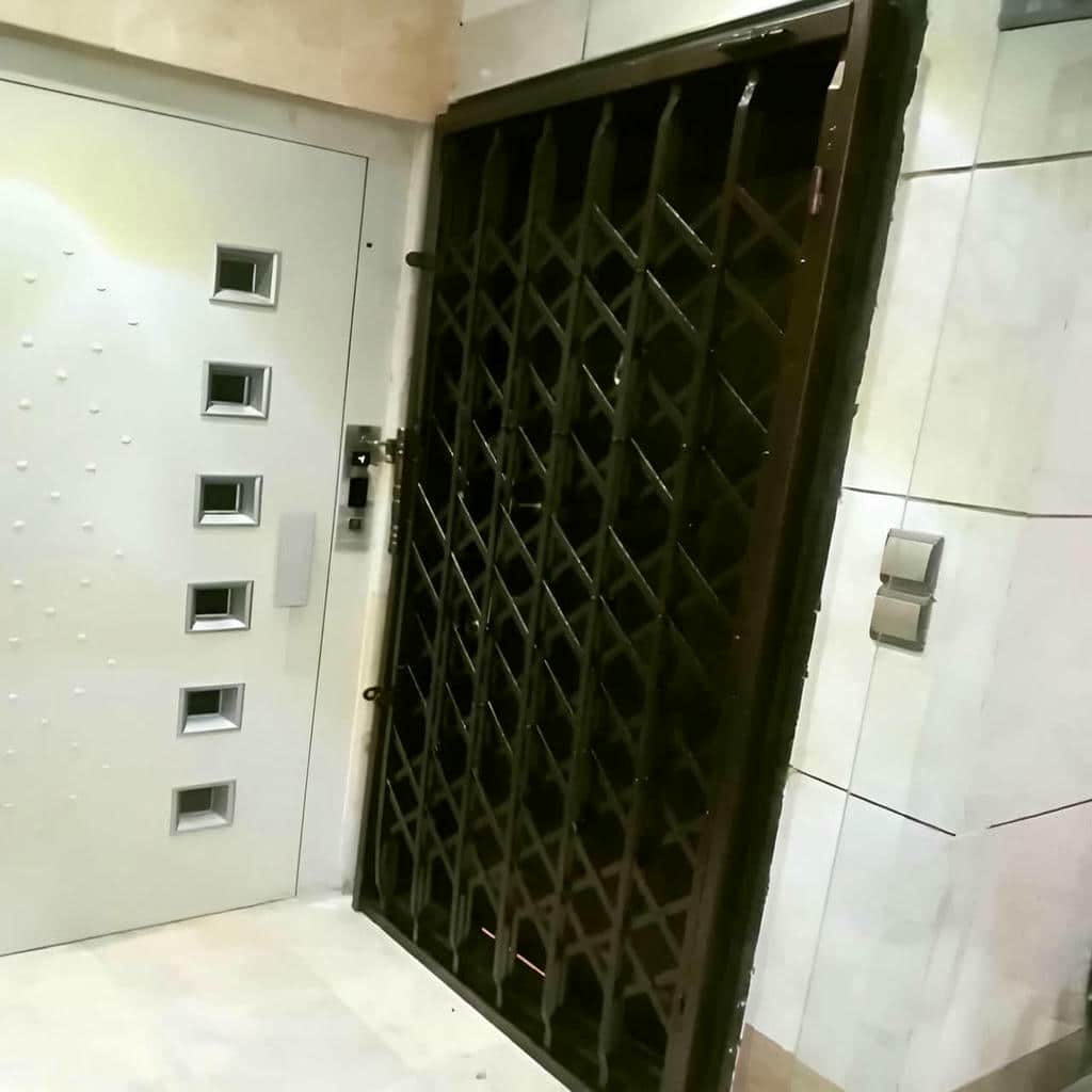 فروش درب آکاردئونی سلطنتی گل دار دو رنگ