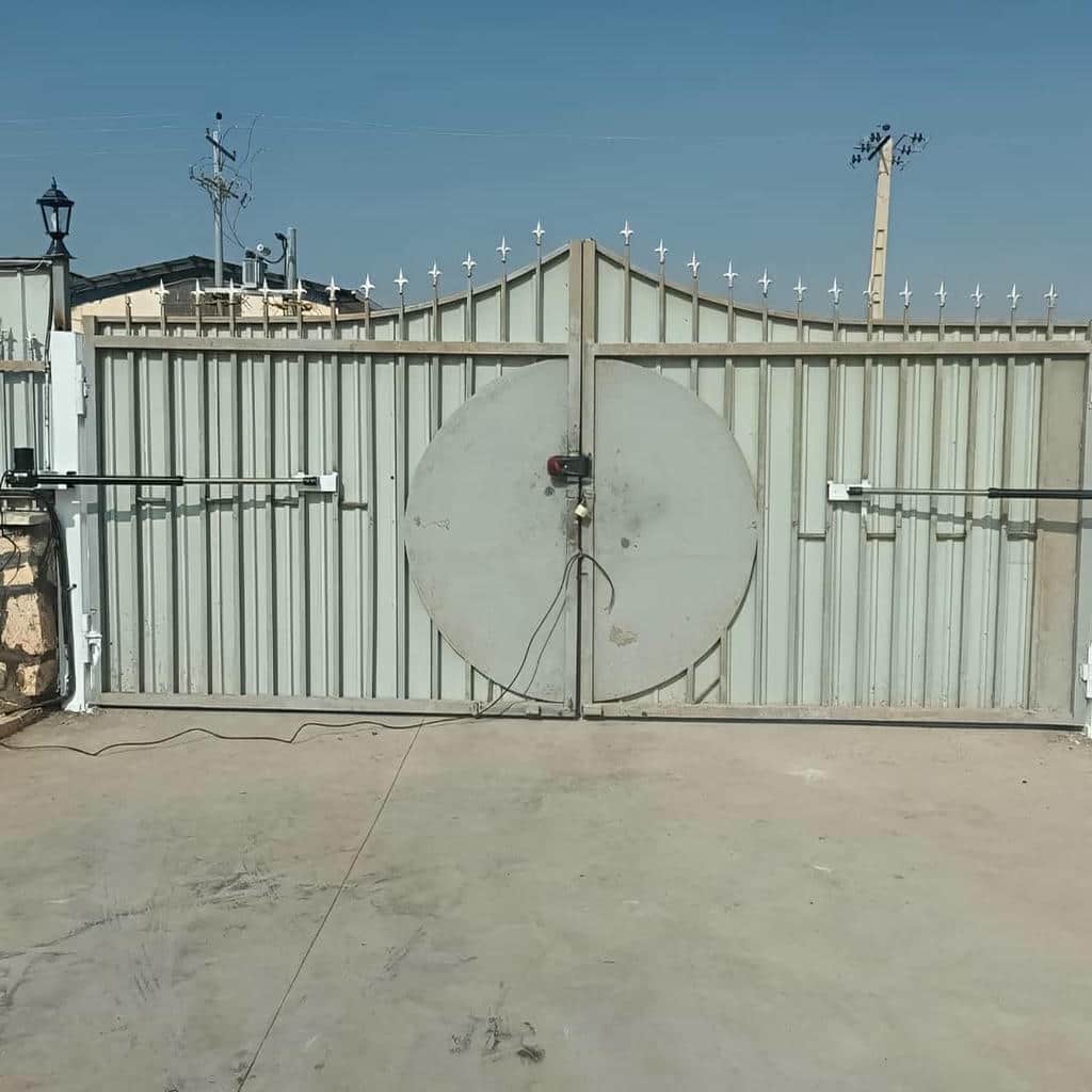 نصب درب برقی پارکینگ ریلی مناسب تردد بالا
