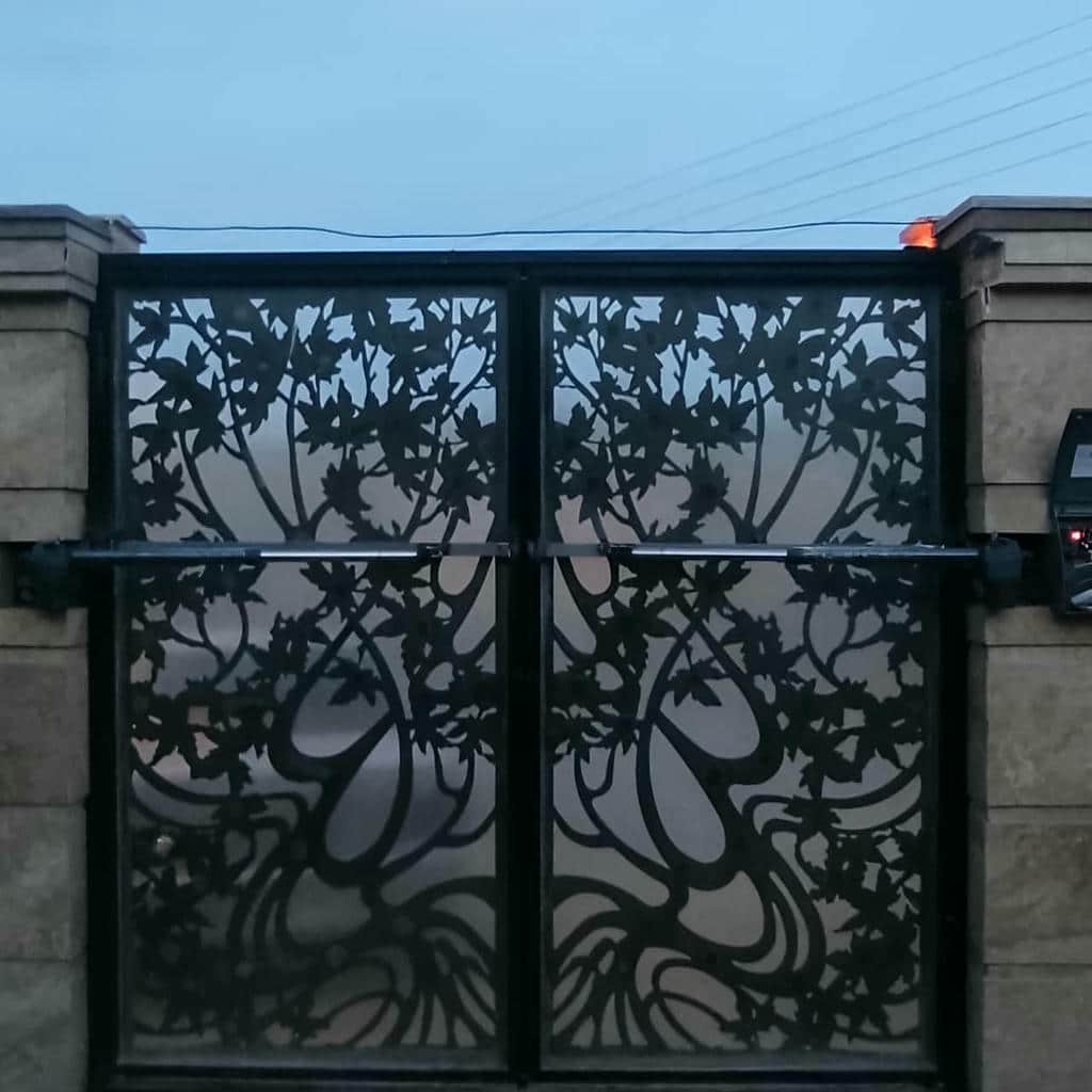 نصب درب پارکینگ جک دار بازوی مفصلی