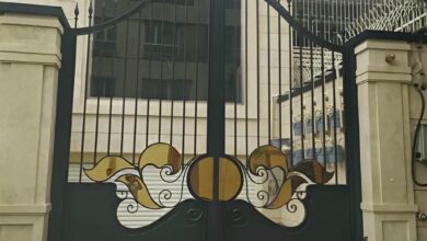 7 مدل درب حیاط فرفورژه نمای رومی