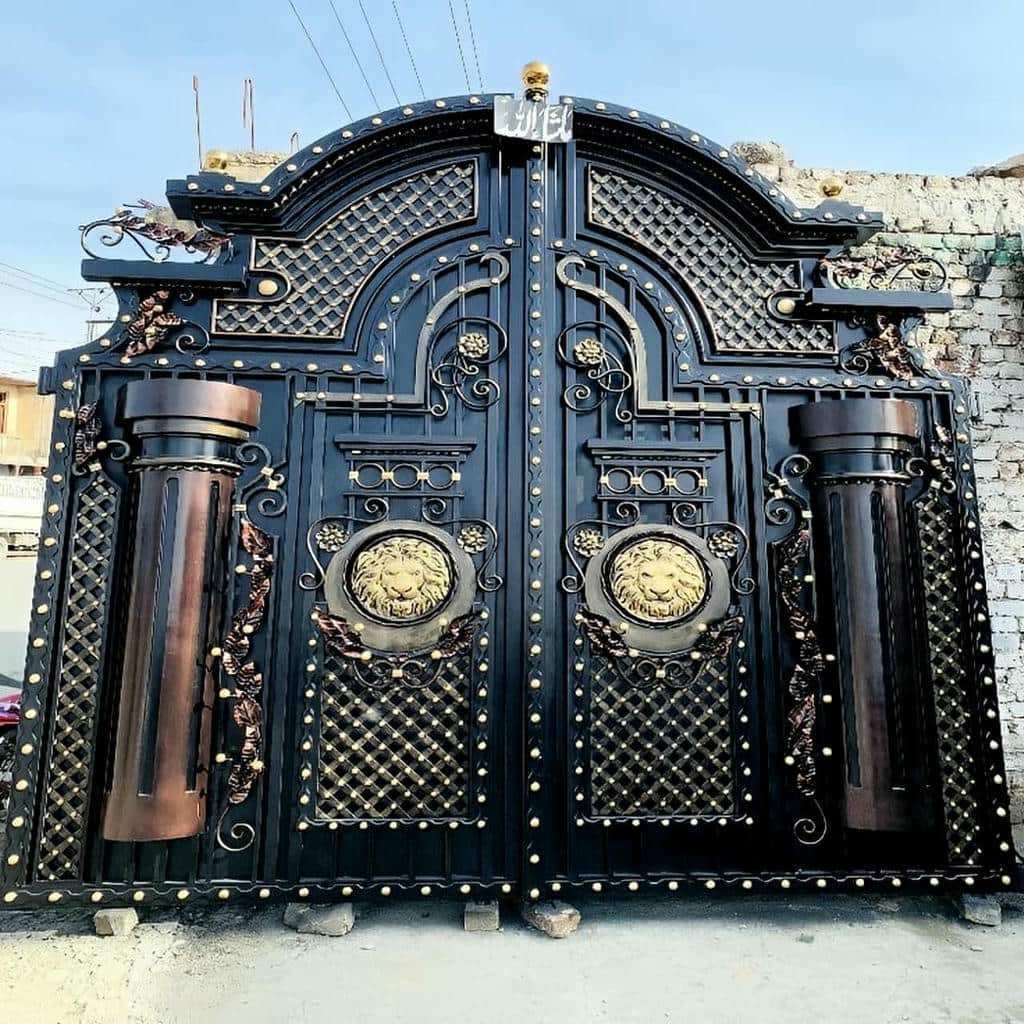 خرید درب حیاط ورق پانچ مربعی
