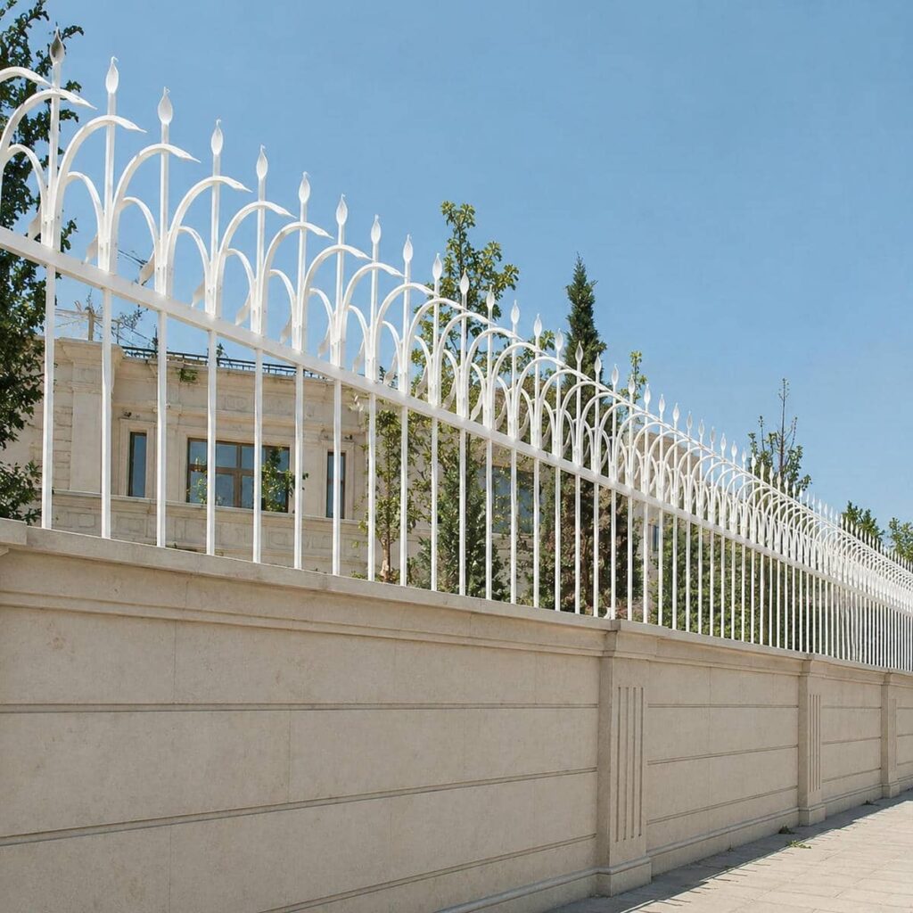سفارش حفاظ دیوار خطی با رنگ هماهنگ