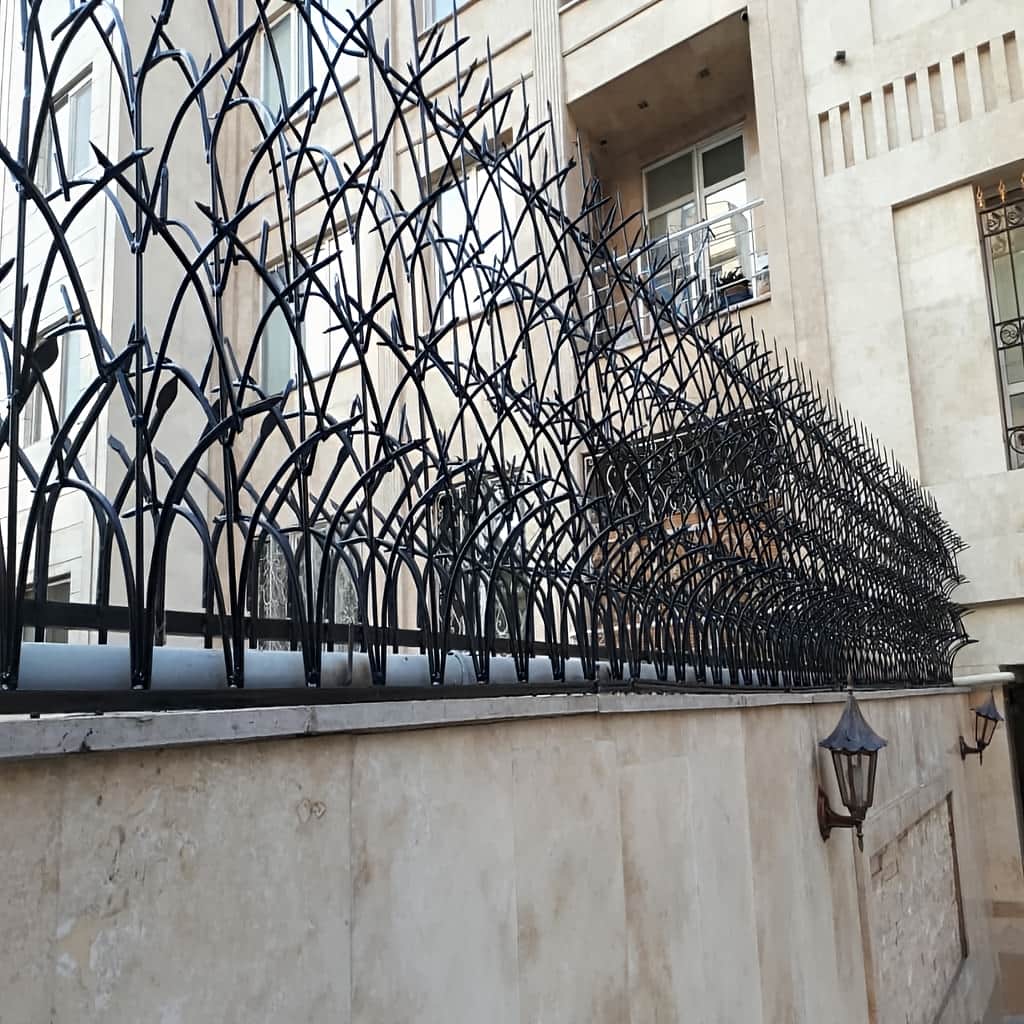 حفاظ آبشاری سفارشی با مدل دکوراتیو فلزی
