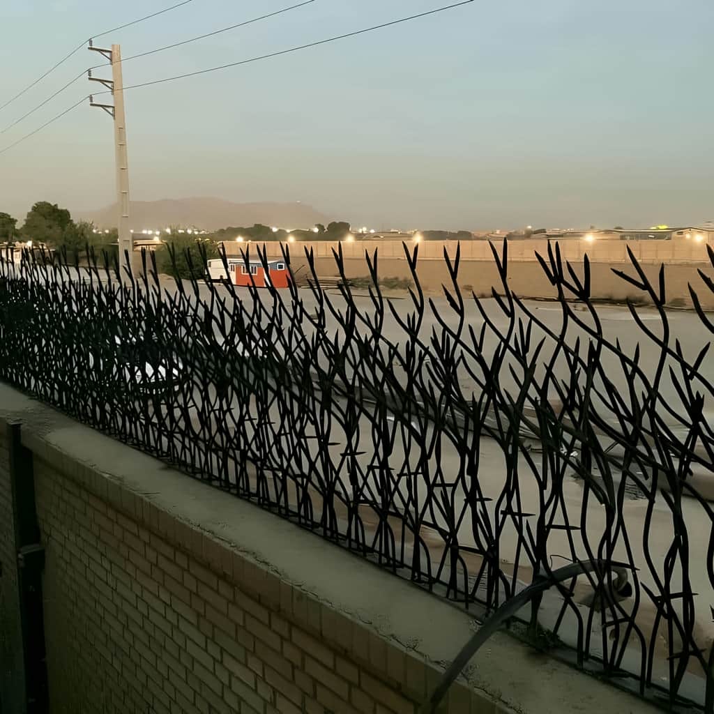 حفاظ بوته ای با مدل شاخه فلزی