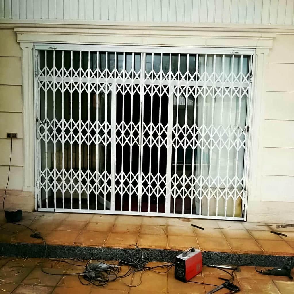 حفاظ درب ضد سرقت ساختار فلزی