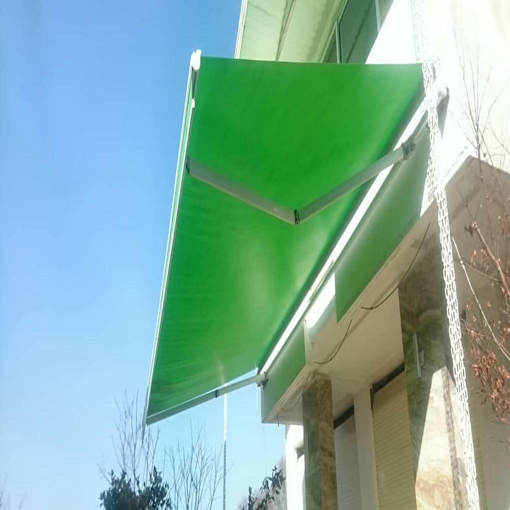 سایبان برقی با ابعاد اختصاصی محل نصب