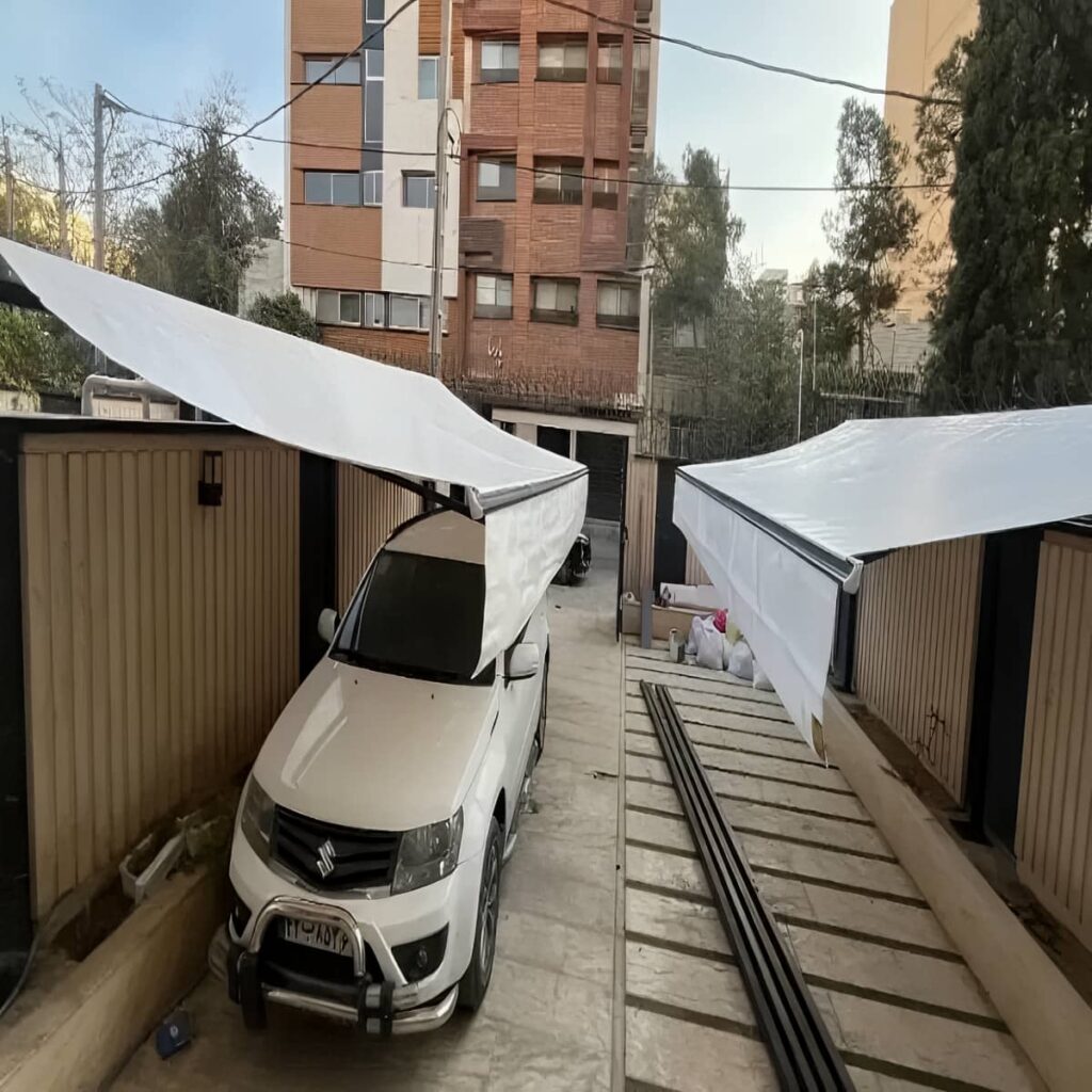 سایبان پارکینگ با رنگ هماهنگ نما
