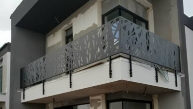نرده راه پله فلزی با اتصالات مقاوم