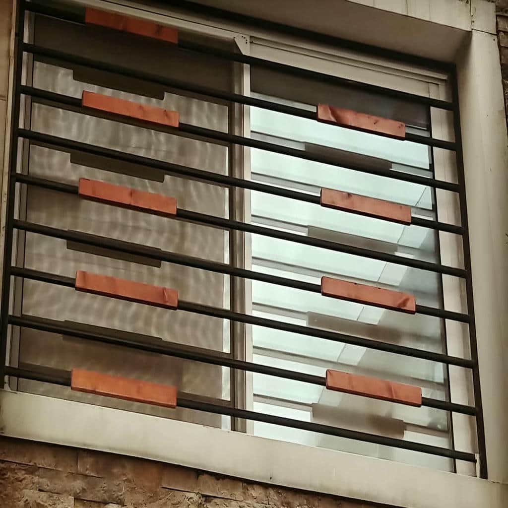 حفاظ پنجره ویلایی مدل فرفورژه سفارشی حفاظ پنجره ویلایی مدل فرفورژه سفارشی