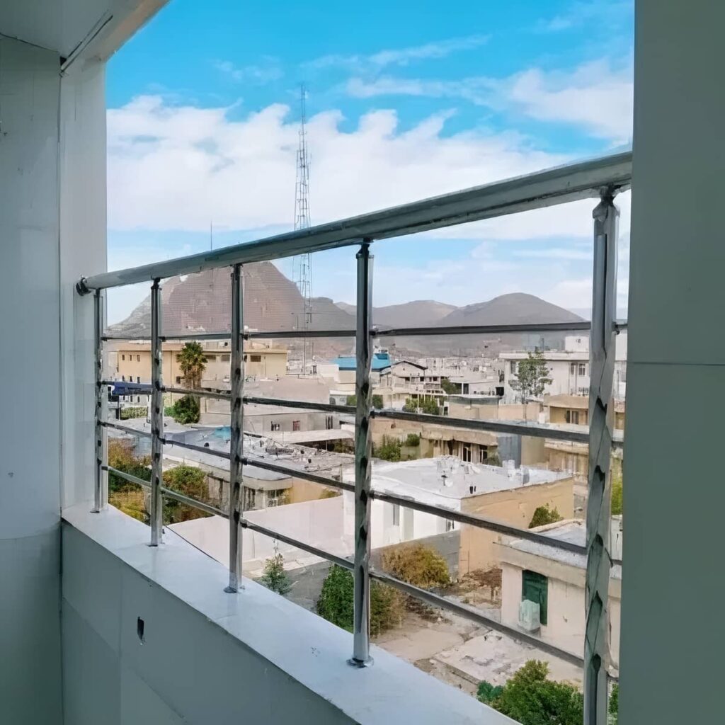 نرده کلاسیک بالکن مناسب تراس