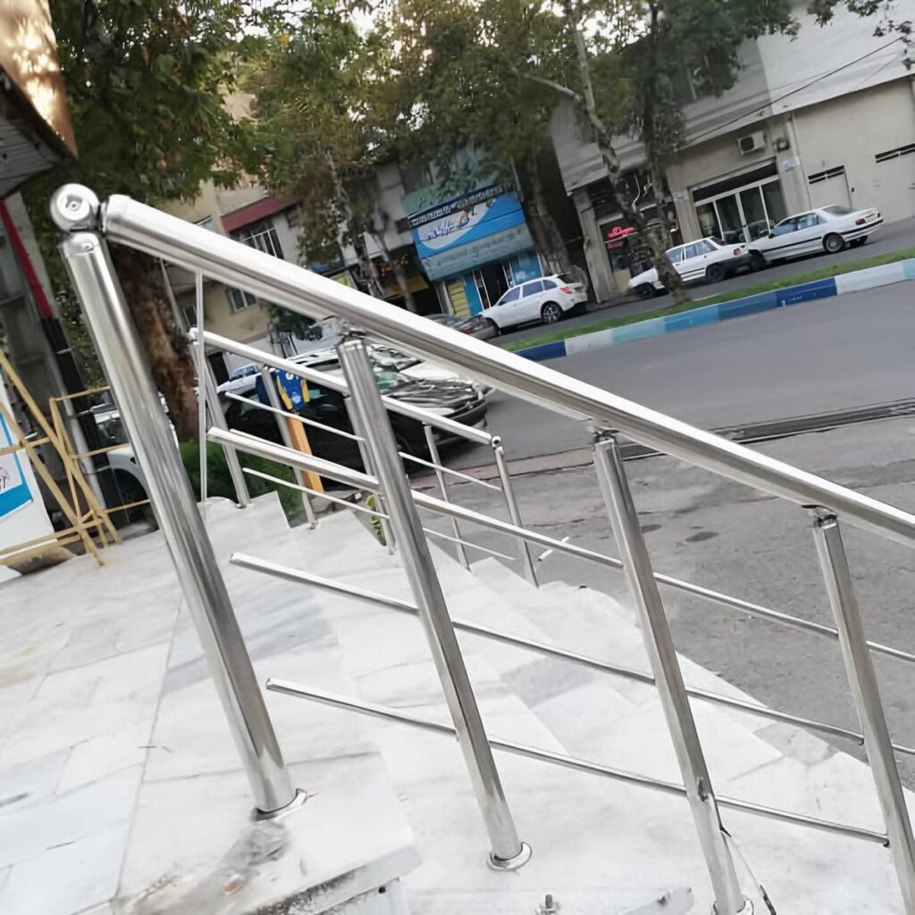 نرده بالکن با ابعاد اختصاصی برای تراس