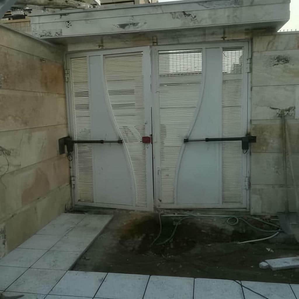 جک الکترومکانیک با رنگ سفارشی تجهیزات جک الکترومکانیک با رنگ سفارشی تجهیزات